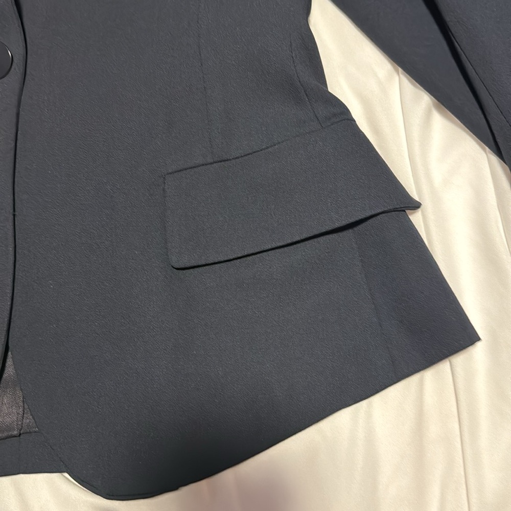 This Is A Beautiful Wool Suit Made In Italy For Barney’s New York View 4